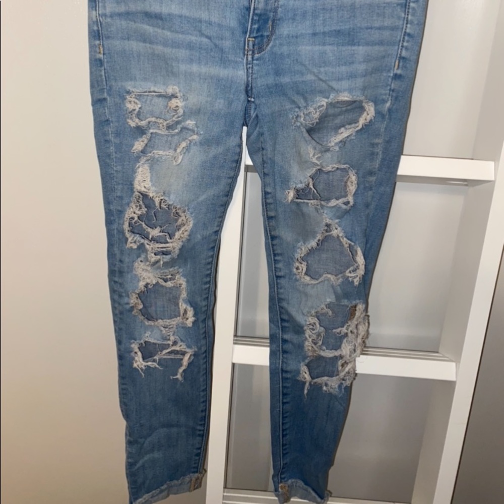 American Eagle distressed blue jeans, US size 6 regular length.